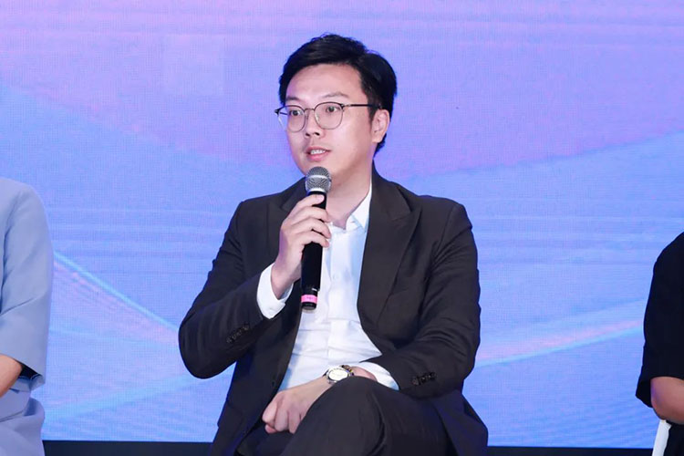 人力资源公司领航国际海外招聘总经理林伟东就出海趋势进行了分享