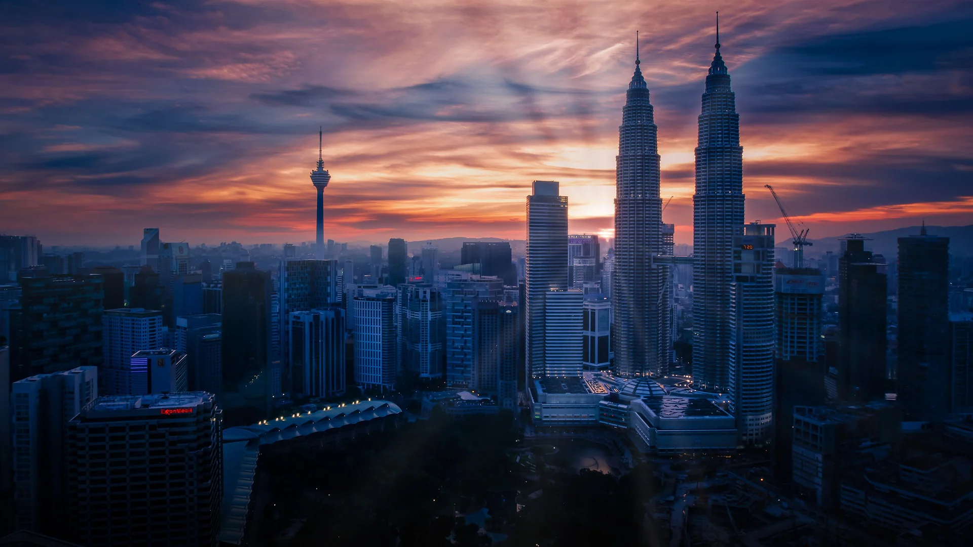 Kuala Lumpur skyline with the Petronas Towers at dusk
